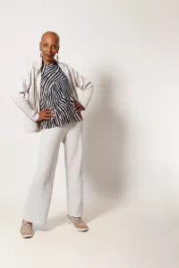 Photo de mannequin senior femme pour book